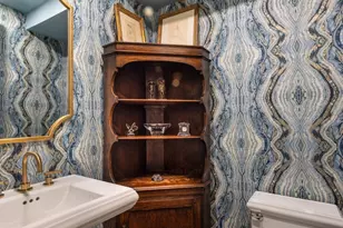 176 E 71st St, New York City, NY 10021 - Photo 10