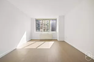 561 10th Ave, New York City, NY 10036 - Photo 2