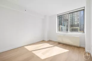 561 10th Ave, New York City, NY 10036 - Photo 4