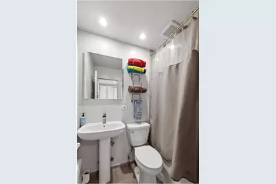 215 E 24th Street #820, New York City, NY 10010 - Photo 4