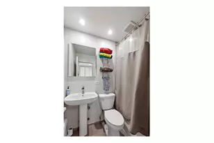 215 E 24th St, New York City, NY 10010 - Photo 4