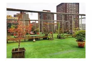 215 E 24th St, New York City, NY 10010 - Photo 6