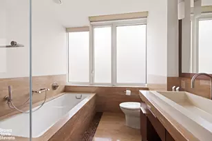 250 E 53rd St, New York, NY 10022 - Photo 10