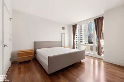 250 E 53rd Street #1502, New York, NY 10022 - Photo 6