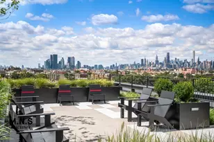 22-54 46th St, New York City, NY 11105 - Photo 12
