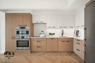 22-54 46th St, New York City, NY 11105 - Photo 16