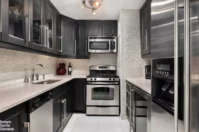 77 Fulton Street #4M, New York, NY 10038 - Photo 4