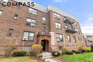 22-43 77th St, New York City, NY 11370 - Photo 20