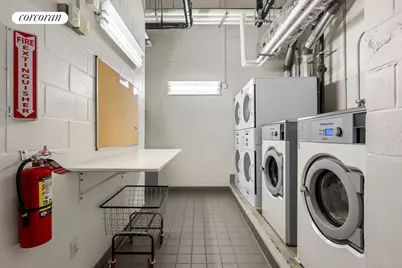 50 United Nations Plaza #12C, New York, NY 10017 - Photo 16