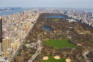 217 W 57th St, New York City, NY 10019 - Photo 24