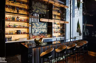 217 W 57th St, New York City, NY 10019 - Photo 38