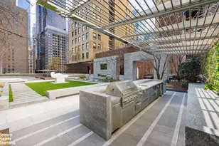 217 W 57th St, New York City, NY 10019 - Photo 34