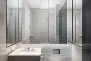 217 W 57th St, New York City, NY 10019 - Photo 18