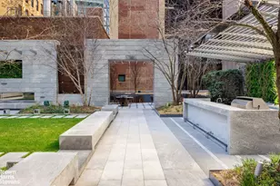 217 W 57th St, New York City, NY 10019 - Photo 36