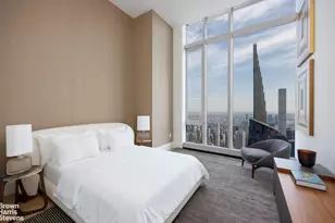 217 W 57th St, New York City, NY 10019 - Photo 14