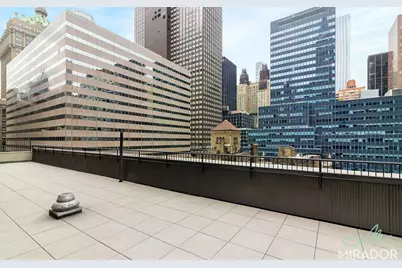 132 E 45th Street #10B, New York, NY 10017 - Photo 18