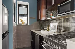 207 E 21st St, New York City, NY 10010 - Photo 4