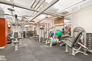 118 Riverside Dr, New York City, NY 10024 - Photo 18