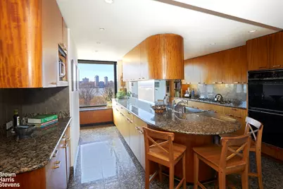 118 Riverside Drive #7D, New York City, NY 10024 - Photo 6