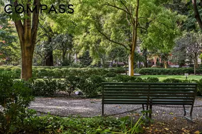 39 Gramercy Park N #5F, New York City, NY 10010 - Photo 8