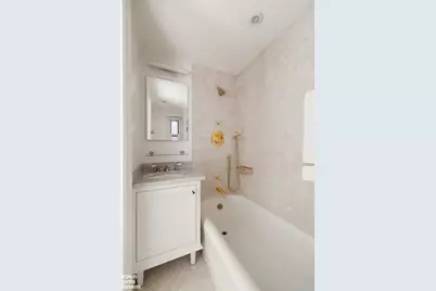 21 E 90th Street #3C, New York, NY 10128 - Photo 8