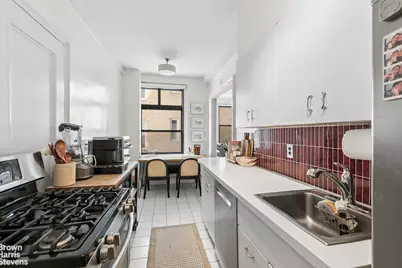 136 E 36th Street #7C, New York, NY 10016 - Photo 2