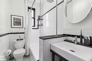 136 E 36th St, New York City, NY 10016 - Photo 6