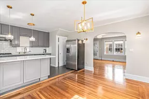 113-09 Union Tpke, Forest Hills, NY 11375 - Photo 10