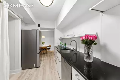 205 E 69th Street #2A, New York City, NY 10021 - Photo 4