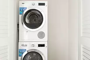 180 Front St, New York, NY 11201 - Photo 8