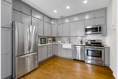 425 E 78th Street #5D, New York City, NY 10075 - Photo 1