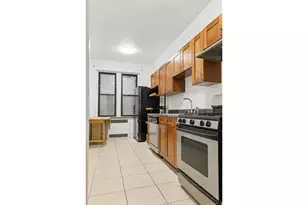 2515 Glenwood Rd, New York City, NY 11210 - Photo 2