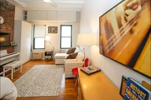 431 W 54th St, New York City, NY 10019 - Photo 1