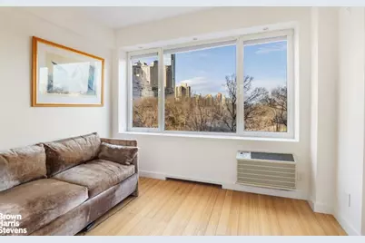 230 Central Park S #6C, New York City, NY 10019 - Photo 8