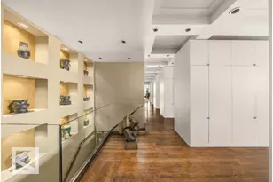 641 5th Ave, New York, NY 10022 - Photo 16