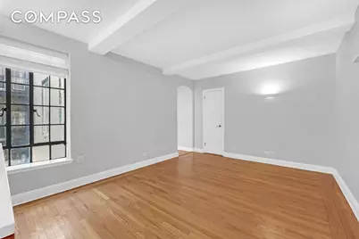 333 E 43rd Street #705, New York, NY 10017 - Photo 4