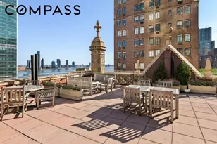333 E 43rd St, New York City, NY 10017 - Photo 14