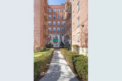 36 Dahill Road #2-I, New York City, NY 11218 - Photo 8