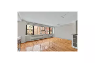 420 E 55th St, New York, NY 10022 - Photo 1