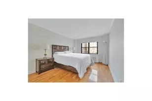 420 E 55th St, New York City, NY 10022 - Photo 8