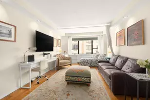 210 E 47th St, New York City, NY 10017 - Photo 1