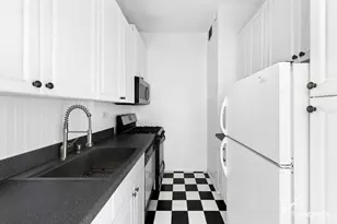 205 West End Ave, New York, NY 10023 - Photo 8