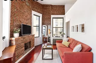 327 W 85th St, New York City, NY 10024 - Photo 1