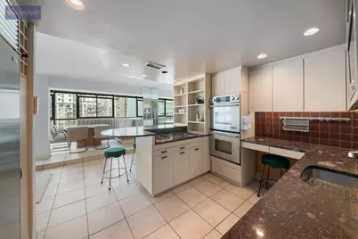 150 E 61st Street #15-B, New York City, NY 10065 - Photo 4