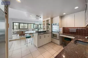150 E 61st St, New York City, NY 10065 - Photo 4