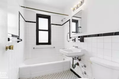 266 E Broadway #B1804, New York, NY 10002 - Photo 8