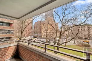 210 E Broadway, New York City, NY 10002 - Photo 18
