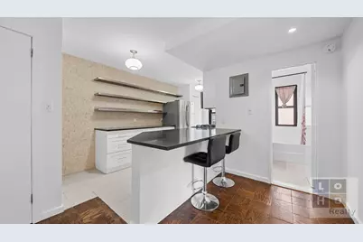210 E Broadway #H307, New York City, NY 10002 - Photo 10