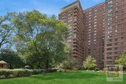 210 E Broadway #H307, New York, NY 10002 - Photo 28