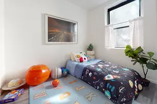 21-57 33rd St, Astoria, NY 11105 - Photo 8